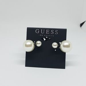NWT Guess imitation pearl studs